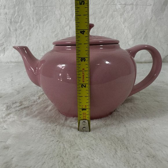 Le Creuset Classic Stoneware Teapot Chiffon HTF Pink Collectible color - Picture 8 of 12